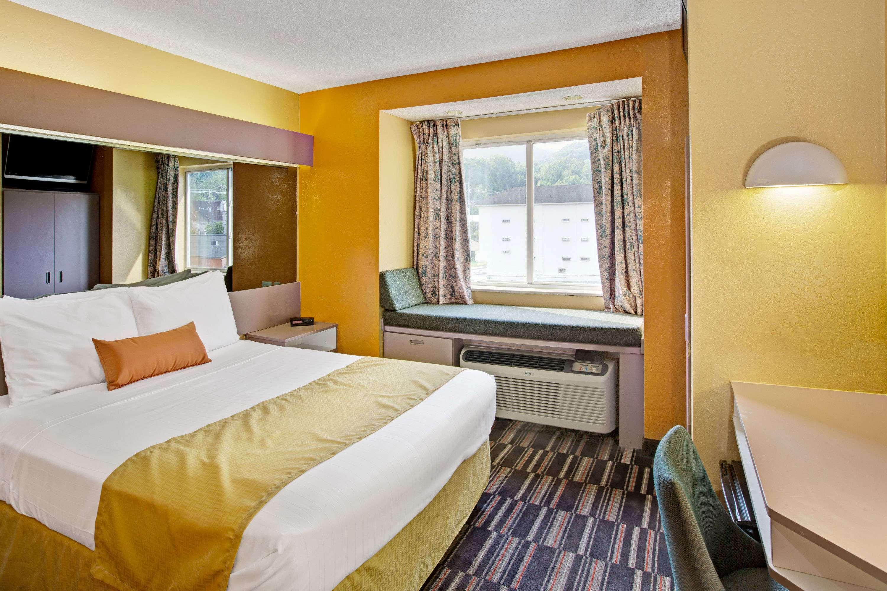 Microtel Inn & Suites By Wyndham Gatlinburg Exterior foto
