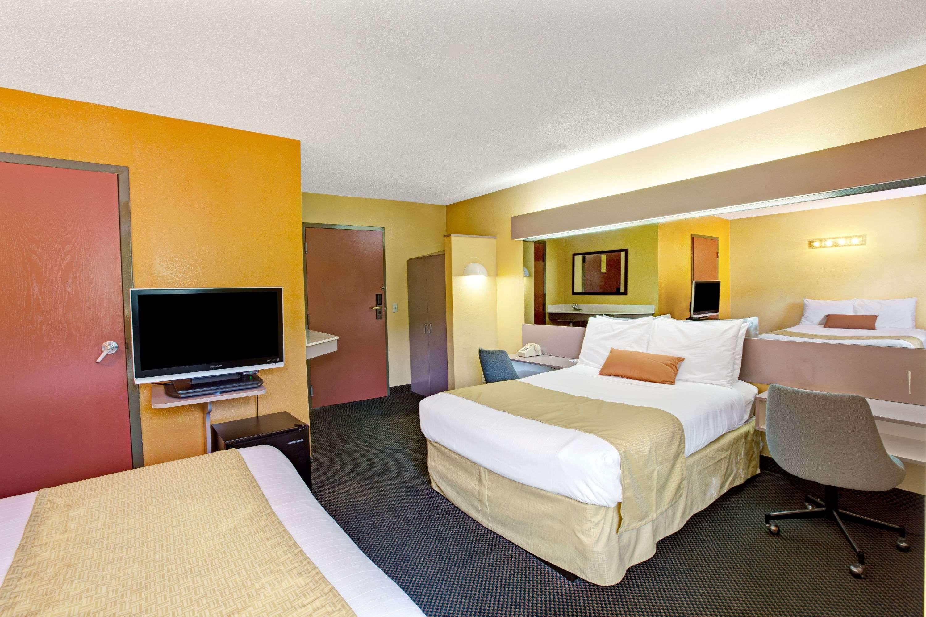 Microtel Inn & Suites By Wyndham Gatlinburg Exterior foto